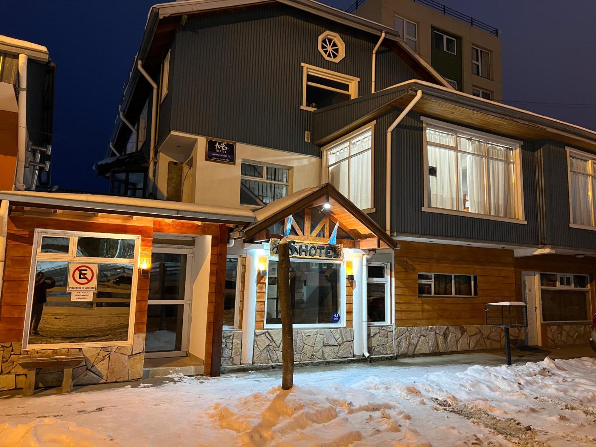 Ms Hotel Campos 26 Ushuaia Bagian luar foto