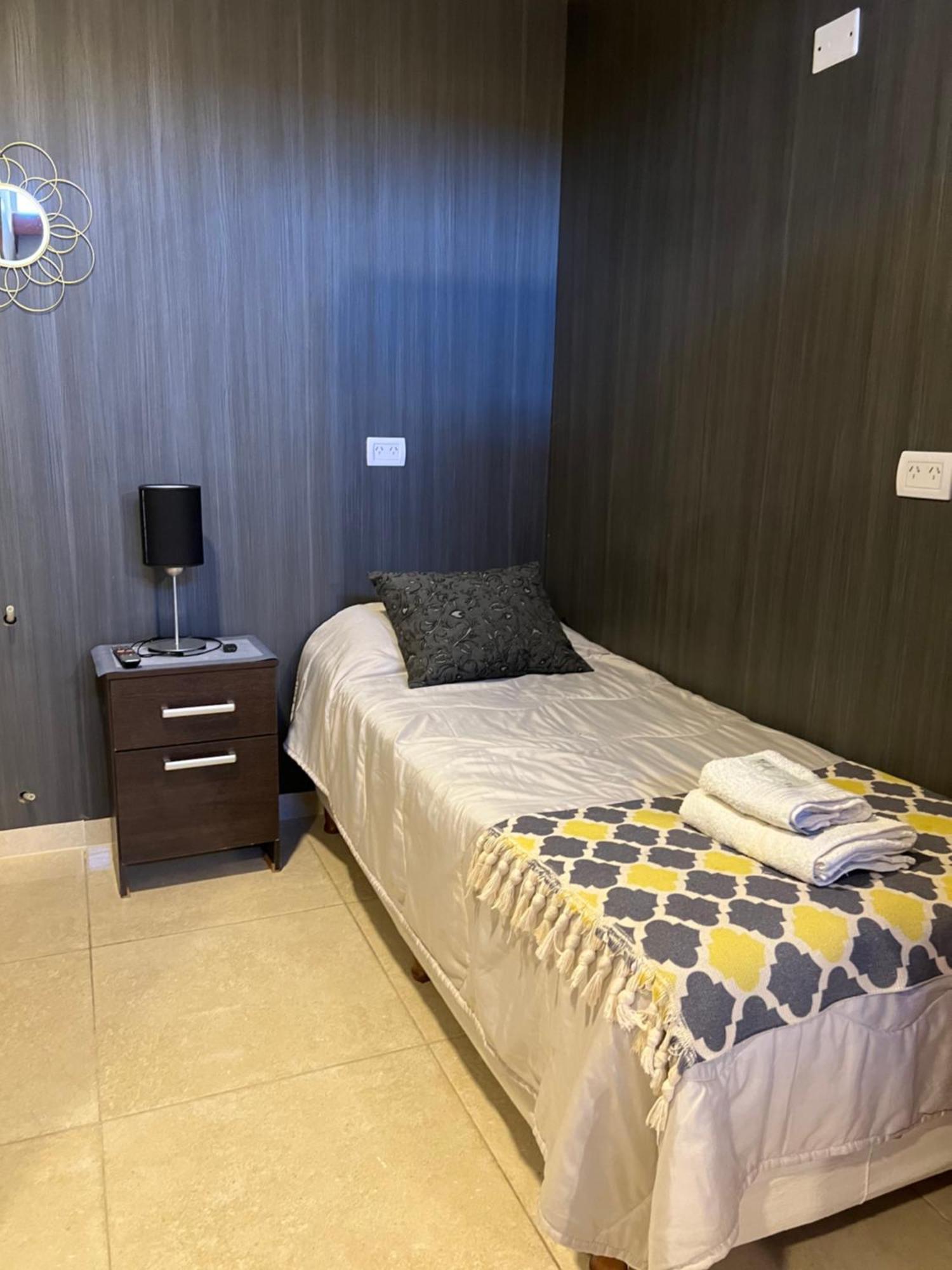 Ms Hotel Campos 26 Ushuaia Bagian luar foto